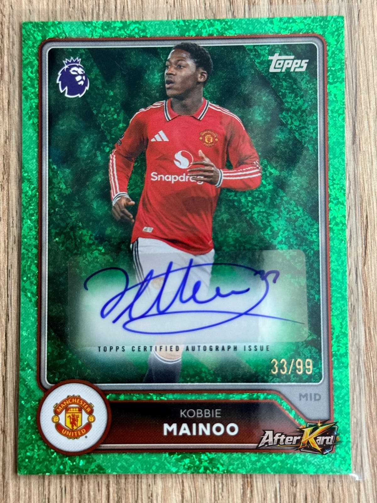 2026/27 Topps Flagship Premier League — Kobbie Mainoo Green Auto /99